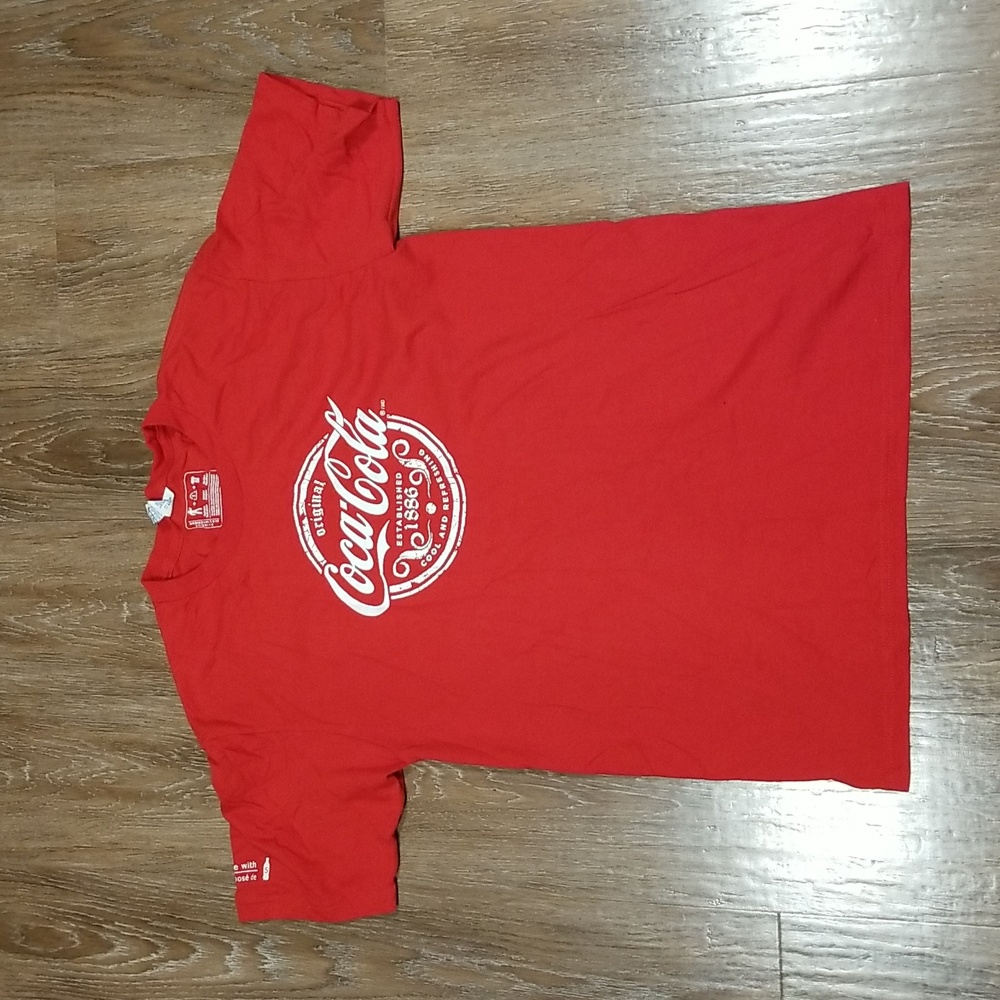(L) Fun Tees Recycled Graphic Coca Cola Tee Classic Lightweight Collector Retro